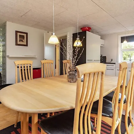 8 Person In بيت للعطل Skals